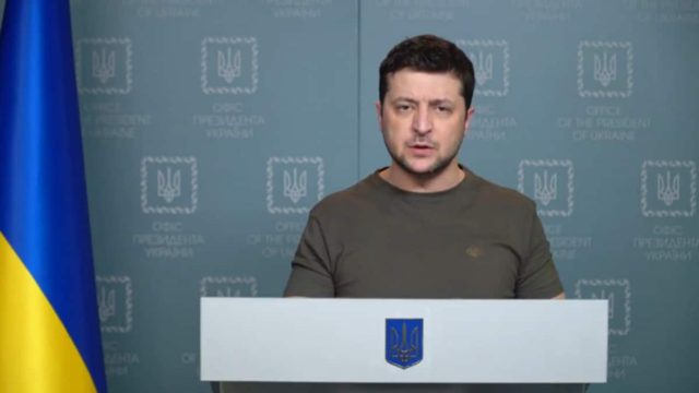 Νέο μήνυμα Ζελένσκι: 6.000 Ρώσοι σκοτώθηκαν  – «Έχουν εντολές να σβήσουν την ιστορία μας» (video)