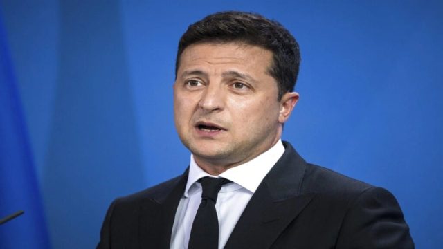 Πόλεμος στην Ουκρανία – «Κεραυνοί» Ζελένσκι: «Οι εταίροι μας θα έχουν την ευθύνη για την ανθρωπιστική καταστροφή» (video)