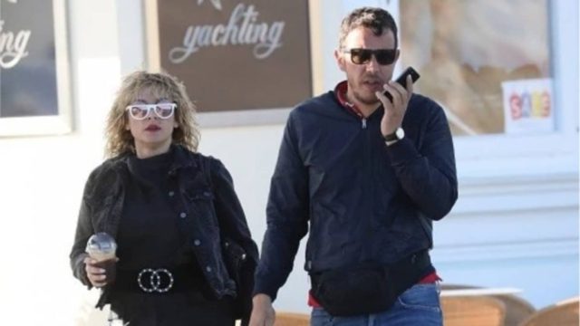 «Φροντίζω να μην το βλέπετε…» – Αποκάλυψη της Ελεονώρας Ζουγανέλη για τη σχέση με τον Σπύρο Δημητρίου