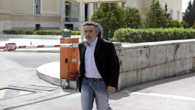 Μάκης Τριανταφυλλόπουλος: Τον… δικάζει το Twitter – Πρώτο τρεντ το #cancel_Τριανταφυλλόπουλος!