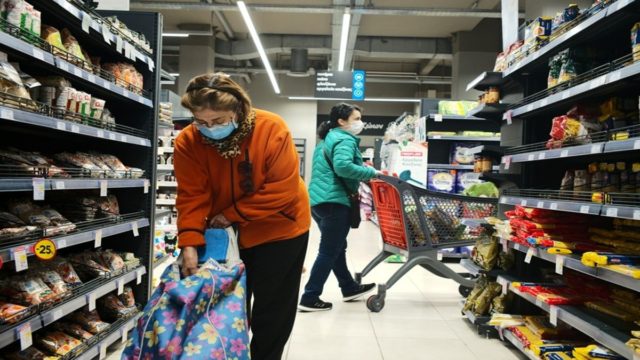 Πάσχα 2022: Νέα Κυριακή με ανοιχτά καταστήματα και σούπερ μάρκετ – Το ωράριο λειτουργίας