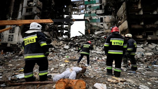 Κλιμακώνεται εκ νέου η ένταση στην Ουκρανία: Μεγάλη ρωσική φάλαγγα προς το Ντονμπάς – 186 νεκρά παιδιά από το ξεκίνημα του πολέμου!