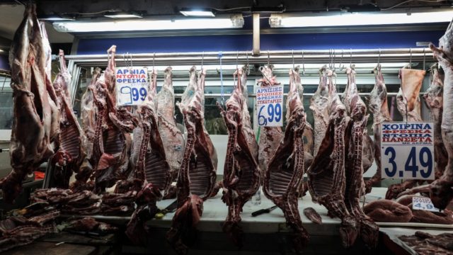 Πάσχα – Ειδικό ωράριο λειτουργίας για τα κρεοπωλεία: Πώς θα λειτουργήσουν τη Μεγάλη Παρασκευή (22/4)