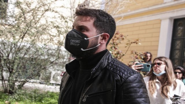Αποκάλυψη – «Στροφή 180 μοιρών» από τον Μάνο Δασκαλάκη: Τα μηνύματα σε φίλο του πριν και μετά τη σύλληψη της Ρούλας Πισπιρίγκου (video)