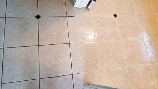 Αστραφτερά πλακάκια: Πως θα πετύχετε την απόλυτη λάμψη με 1 μοναδικό κόλπο (video)