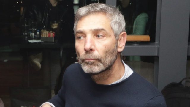 Αυστηρός πατέρας ο Θοδωρής Αθερίδης: «Η κόρη μου με έστειλε αδιάβαστο, μέχρι να καταλάβω ότι ζει…»