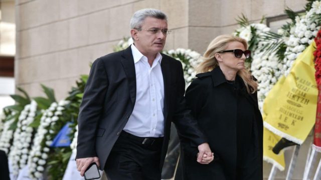 Μαύρη Πέμπτη για τον Νίκο Χατζηνικολάου: Βράδυ θρίλερ για τον παρουσιαστή