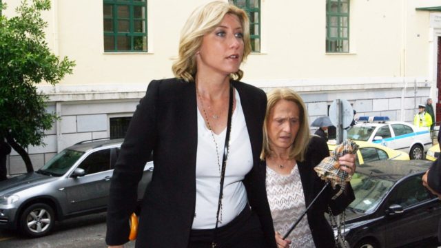 Αυτός είναι ο θάνατος που έκανε τη Σία Κοσιώνη να καταρρεύσει! (photos)