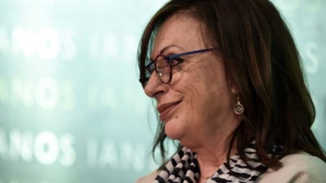 «Θα ήθελα να είναι εδώ…» – Ψυχολογικό ράκος η Χάρις Αλεξίου