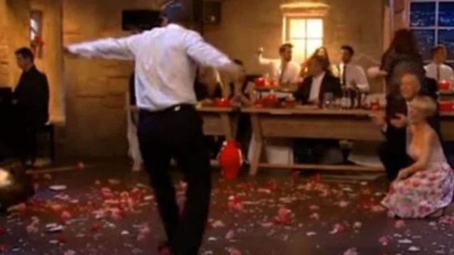 Λεβέντης με τα όλα του – Το υποδειγματικό ζεϊμπέκικο που θύμισε άλλες εποχές