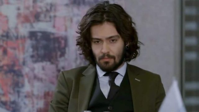 “Βόμβα” με το Elif: Συνεχίζει να προβάλλεται;