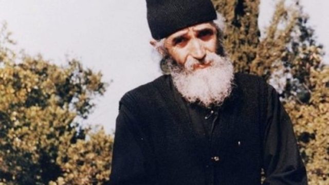 Ο Γέροντας Παΐσιος μίλησε: Αυτά είναι τα ισχυρά λόγια που πρέπει να λέμε κάθε μέρα – Αυτό που θα συμβεί θα είναι υπέροχο