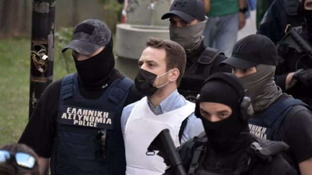 Έγκλημα στα Γλυκά Νερά: Πουλάει… τρέλα ξανά ο Μπάμπης Αναγνωστόπουλος – Η απίθανη δήλωση και η υπεράσπισή του