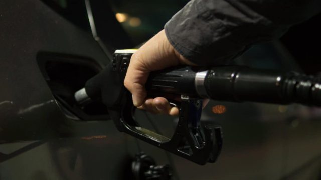 Επίδομα καυσίμων: Πότε ανοίγει η πλατφόρμα; Πώς θα εκδοθεί η ψηφιακή κάρτα;
