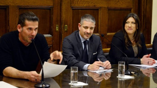 Στάζει «μέλι» ο Διαμαντής Καραναστάσης: «Αγαπώ τη Ζωή Κωνσταντοπούλου, είναι δώρο για τα παιδιά μου»