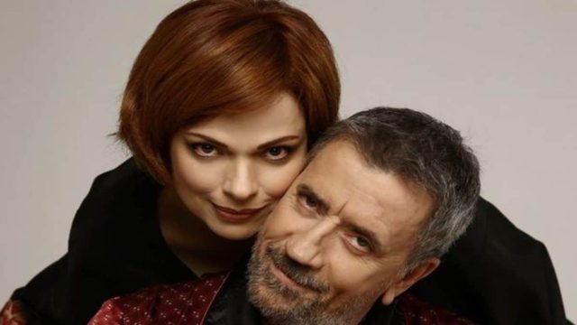 Ξέσπασμα οργής του Σπύρου Παπαδόπουλου προς συνεργάτες του: Αποχωρεί από την παράσταση η Δάφνη Λαμπρόγιαννη!