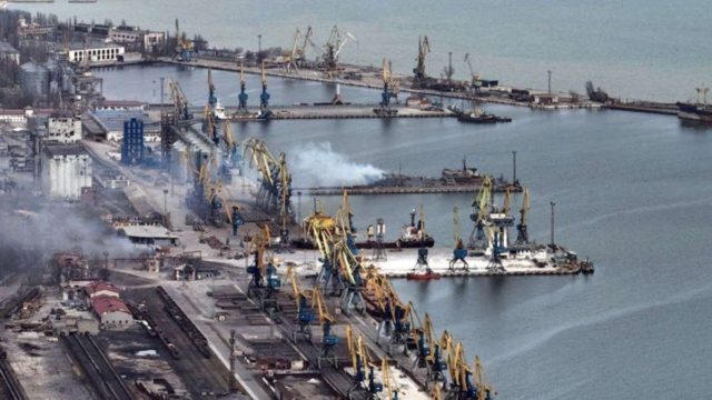 Πόλεμος στην Ουκρανία: Στα χέρια των Ρώσων το λιμάνι της Μαριούπολης!