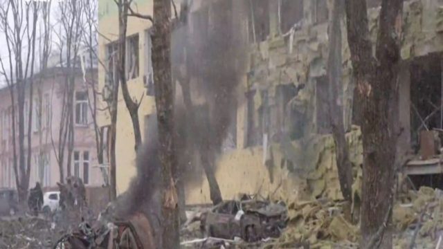 Πόλεμος Ουκρανία: “Δεν λειτούργησε” ούτε σήμερα ο ανθρωπιστικός διάδρομος για την απομάκρυνση αμάχων από τη Μαριούπολη