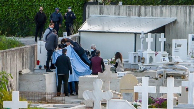 Νεκρά παιδιά στην Πάτρα – Αποκάλυψη: Τι βρέθηκε στο τάμπλετ που είχε θαφτεί μαζί με την Τζωρτζίνα (video)