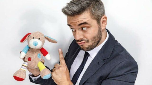 Απίστευτο: Αυτή ήταν η πρώτη δουλειά του Πέτρου Πολυχρονίδη – Η άγνωστη ζωή πριν γίνει παρουσιαστής