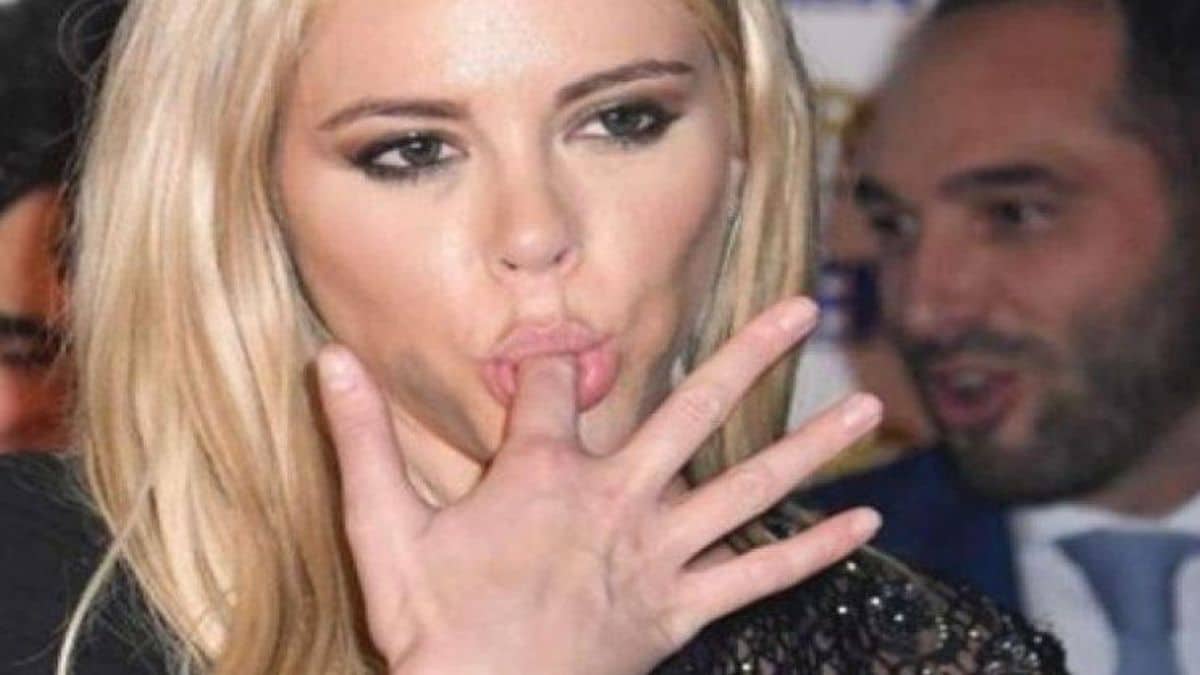 Η Ρία Αντωνίου σε εκδήλωση με διάφανο φόρεμα και χωρίς σουτιέν (ΦΩΤΟ)