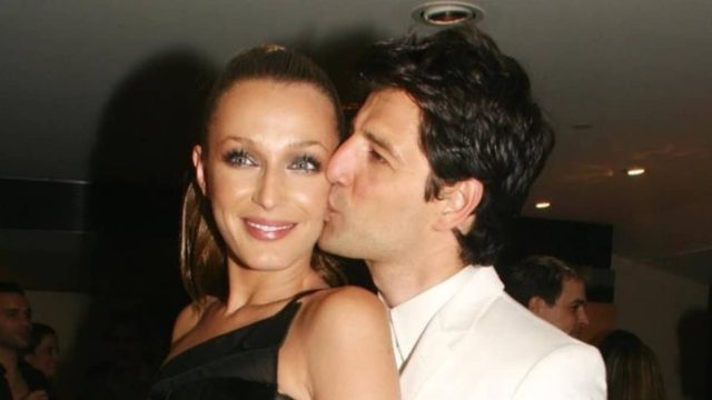 «Καυτά» φιλιά για τον Σάκη Ρουβά με άλλη γυναίκα – Άλαλη η Κάτια Ζυγούλη