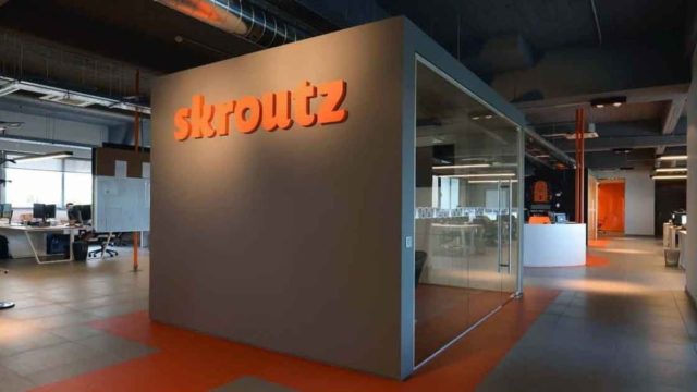 Νέα απάντηση από την Skroutz: «Αποζημιώσαμε αμέσως τους καταναλωτές» – Τι απαντά στις καταγγελίες
