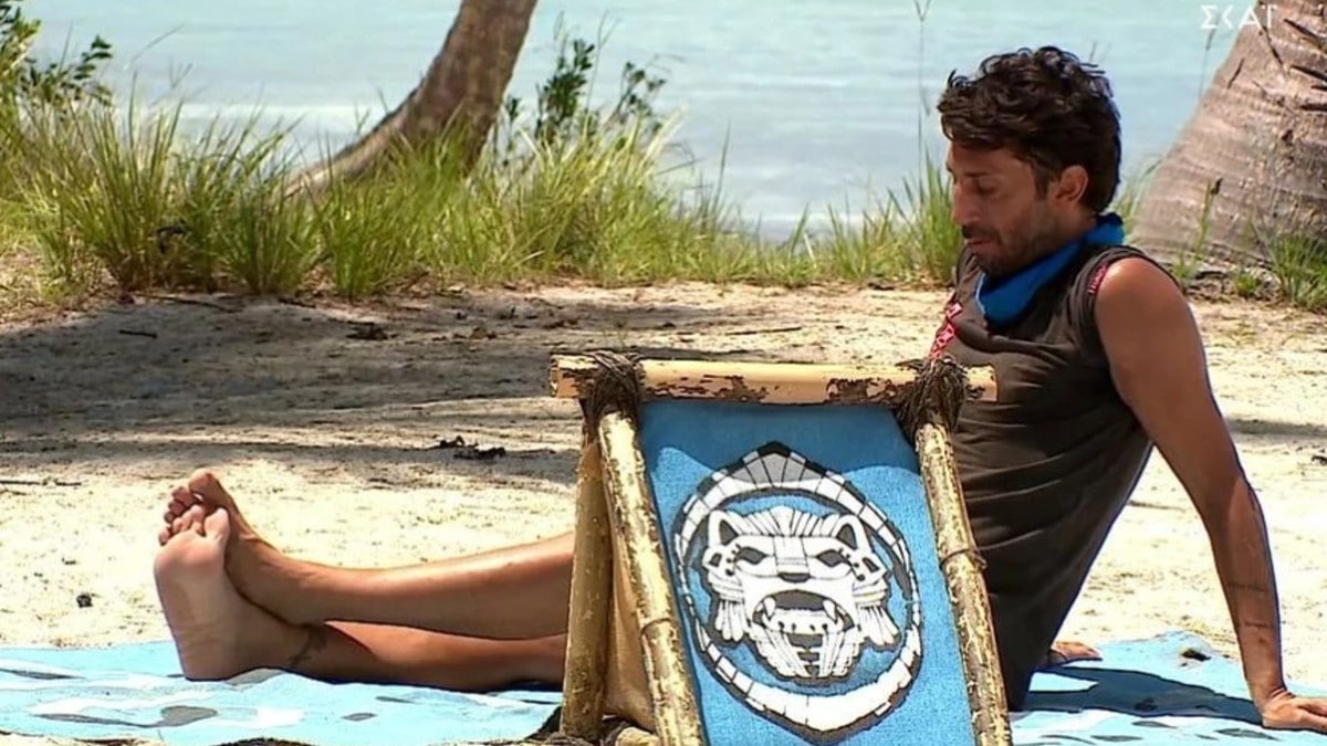 Survivor 5: «Έκλαψε» το Twitter με τον Κωνσταντίνο Εμμανουήλ – Πώς σχολιάστηκε το σοκολατί του χρώμα