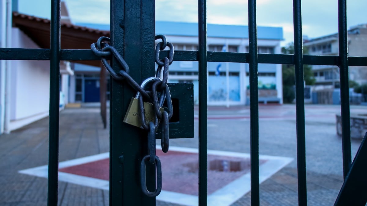 Σχολεία: Πώς θα γίνει η επιστροφή των μαθητών μετά το Πάσχα – Αντίστροφη μέτρηση για τις Πανελλήνιες! Πότε ξεκινούν & τι αλλάζει στον υπολογισμό μορίων