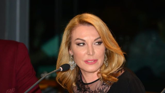 Πάνω από 50! Αυτή είναι η ηλικία της Τατιάνας Στεφανίδου