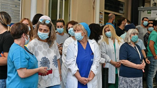 Κορωνοϊός: Που παραμένει υποχρεωτική η μάσκα – «Παράθυρο» για διαγραφή προστίμου στους 60+ (video)