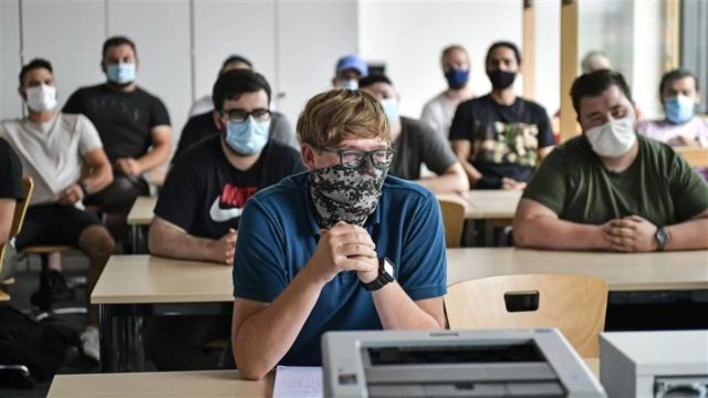 Οριστικό: Τέλος η μάσκα στα σχολεία – Πού παραμένει υποχρεωτική