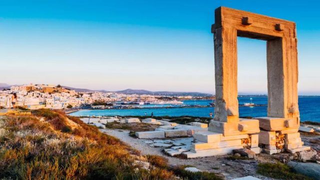 Η φωτογραφία της ημέρας: Καλημέρα από την πανέμορφη Πορτάρα Νάξου