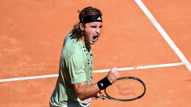 Italian Open: “Σίφουνας” ο Τσιτσιπάς – Συνεχίζει ακάθεκτος στους “4”