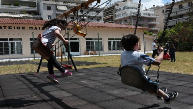 Από σήμερα (17/5) οι αιτήσεις για τους 26 βρεφονηπιακούς σταθμούς της ΔΥΠΑ