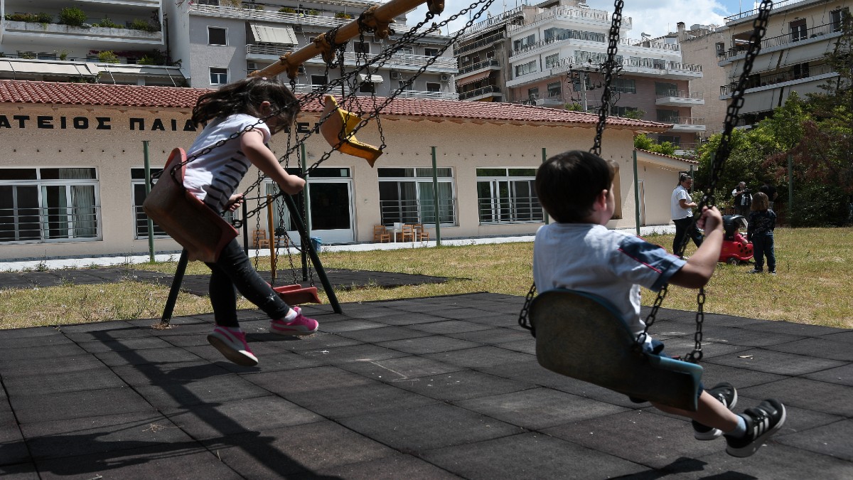 Από σήμερα (17/5) οι αιτήσεις για τους 26 βρεφονηπιακούς σταθμούς της ΔΥΠΑ