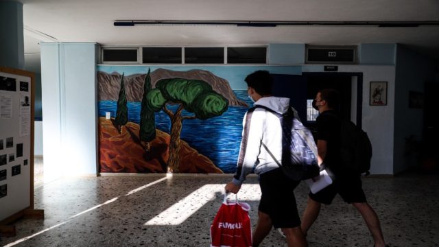 Σοκάρουν οι αποκαλύψεις για την αυτοκτονία του 14χρονου: «Τον έφτυναν, του έκαναν bullying – Οι καθηγητές δεν αντιδρούσαν» (video)