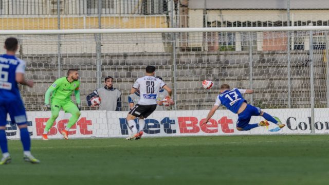Super League: Δεν σηκώνει… κεφάλι ο ΠΑΟΚ – «Πνίγηκε» και στα Γιάννενα και τώρα τρέχει! (photos)