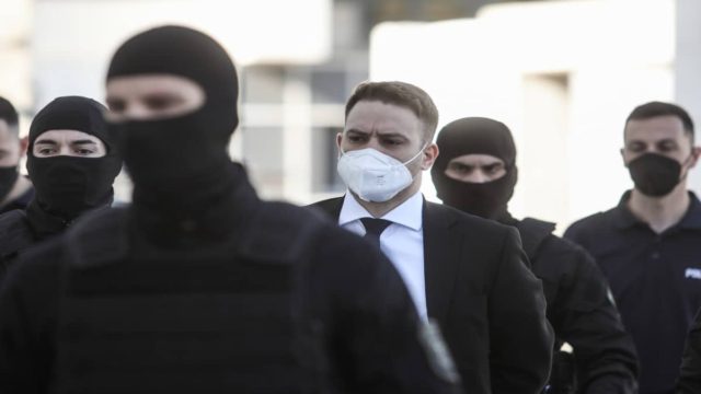 Γλυκά Νερά – Μπάμπης Αναγνωστόπουλος: «Έτσι σκότωσα την Καρολάιν – Ανέβηκα πάνω της και την…» (video)