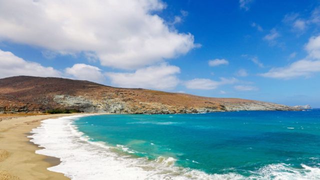 Ενά χωριό με φόντο τον “Πλανήτη” : Το κυκλαδίτικο νησάκι της Τήνου με το σπάνιο όνομα (video)