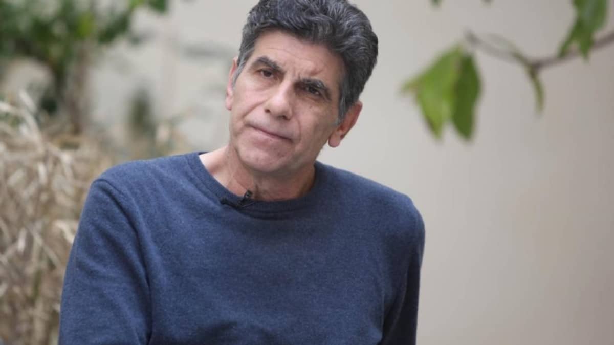 Ξανά στις «επάλξεις» ο Γιάννης Μπέζος – Αυτή την εκπομπή θα παρουσιάσει