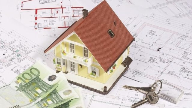 Φόρος ακινήτων: Τα αποκαλυπτήρια του νέου ΕΝΦΙΑ – Τα SOS των λογαριασμών