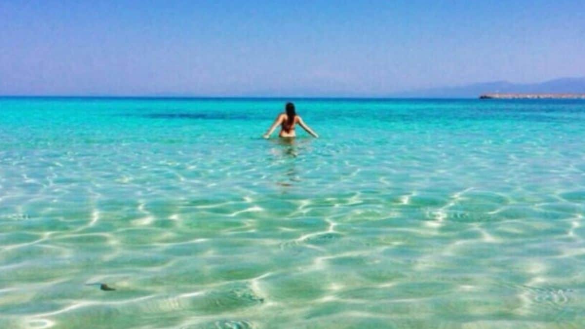 Το υπέροχο νησί του μυστηρίου και του έρωτα. Εκεί γεννήθηκε η θεά Αφροδίτη και σε αυτό βρήκαν καταφύγιο ο Πάρις και η Ελένη