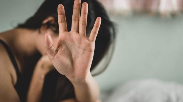 Φρίκη στη Λειβαδιά: 35χρονος βίασε τη 14χρονη κόρη του φίλου του