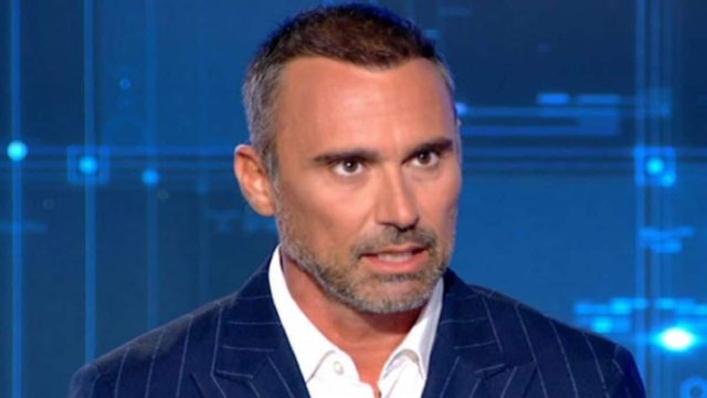 Αποθεώθηκε ο Γιώργος Καπουτζίδης – Η ατάκα “Είμαι καλή αδερφή” του έδωσε το “12αρι” στο Twitter