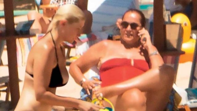 «Είχα βάλει στοίχημα να…» – Η Σία Κοσιώνη αποκάλυψε την πραγματικότητα για τη σχέση με την Ντόρα Μπακογιάννη