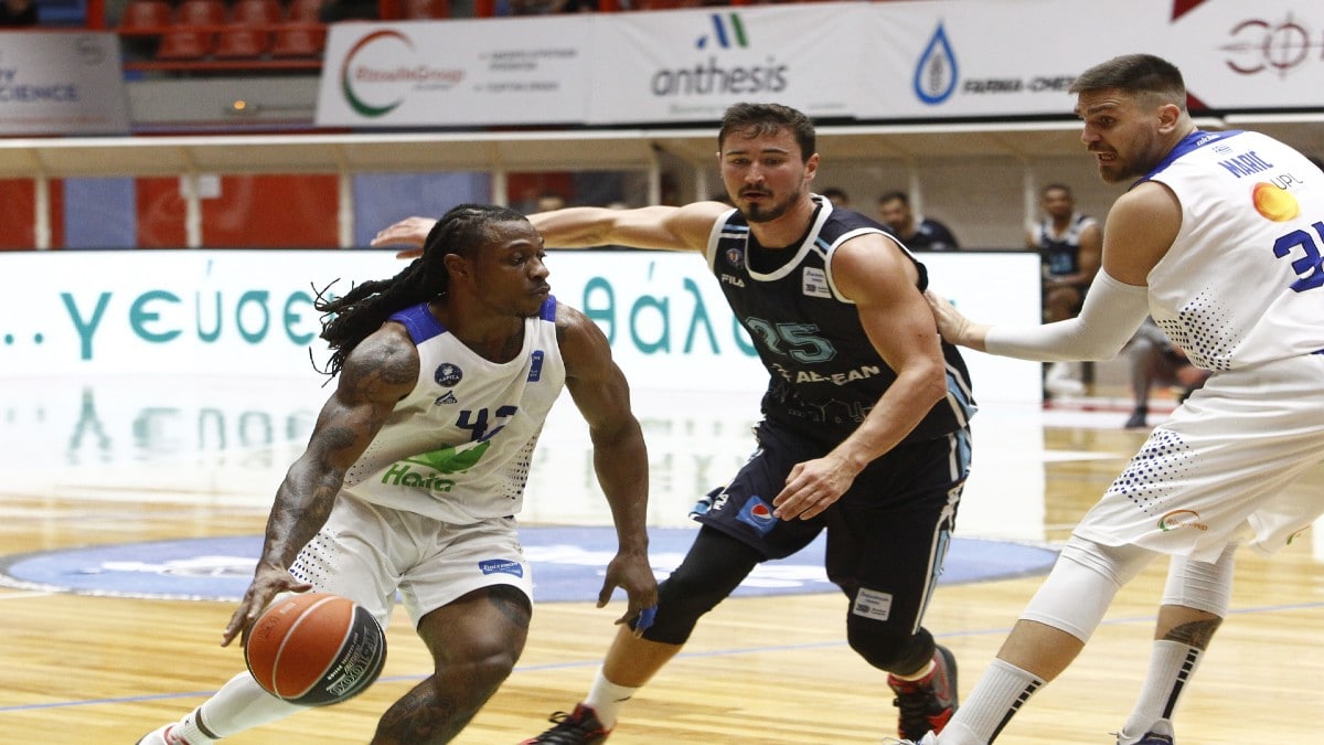 Basket League: Ιστορική πρόκριση στην τετράδα του πρωταθλήματος για την Λάρισα (Βίντεο)