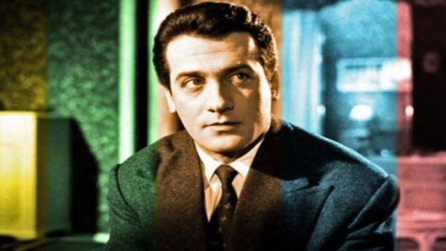 Έχετε δει πως είναι σήμερα ο γιος του Αλέκου Αλεξανδράκη; Θα πάθετε πλάκα!