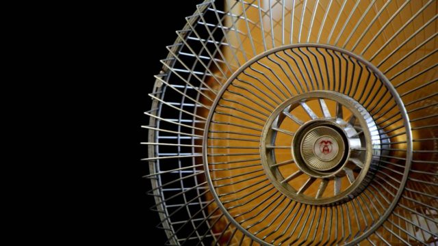 Διατηρείστε τον χώρο σας δροσερό με… ανεμιστήρα!