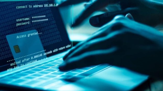 Μεγαλειώδης απάτη στο ίντερνετ: Επιτήδειοι εκμεταλλεύονται τον πόλεμο στην Ουκρανία – Τι πρέπει να προσέξουμε